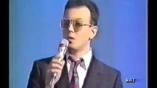 Enrico Ruggeri con Stefania Schiavone - Il portiere di notte live 1987