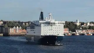 Shipspotting - RoRo Ship arriving Port of Newcastle UK. DFDS Ferry
