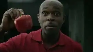Remia saus voor ovenschotel commercial met Churandy Martina