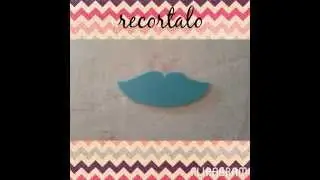 Collar ''Moustache'' (ShorTIP)