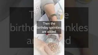 ✨This is how we paint the sprinkles on each jar. #shorts #birthdaycandles 🕯️🎂