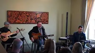 The Louis Sim&atilde;o Trio playing 
