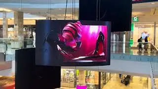 Screen with Anamorphic 3D effect SHOES