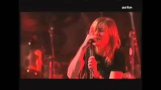 Beth Gibbons. Paleo 2003. (HD) 7. Being Bashful, Sand River (Live)