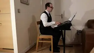 K&ouml;vesd a J&eacute;zust, k&ouml;vesd m&eacute;g ma