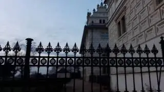 Litomy&scaron;l Castle was originally a Renaissance arcade-castle of the type first developed in Italy.