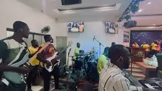 Defe Defe (Cover) - ICGC Upper Room Temple || Derrick Mherda on bass