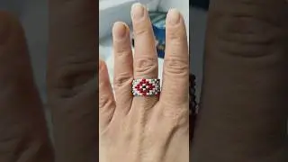 beaded ring. Embroidery on finger/кільце з бісеру. Вишивка на пальці. В наявності. #handmade #beaded