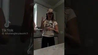 Ella Langley via TikTok yellow jacket 1