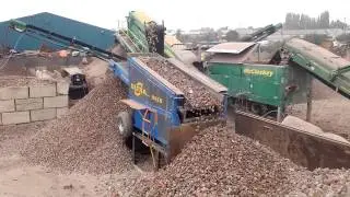 Ultra deck screen, soil screener, aggregate screen