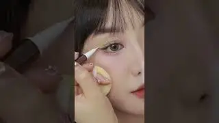 Pretty green eye makeup with Perfect Diary Eyeshadow palette