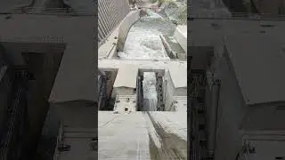 spilling effect of spillway gates