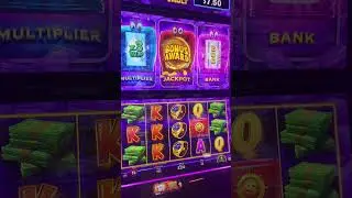 Lucky Vault Bonus Hit! Wild Multipliers + Bank Bonus at Newcastle Casino