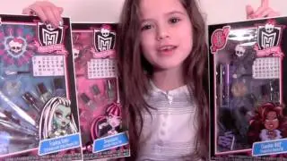 Monster High Makeup Beauty Set Review Frankie Stein, Draculaura and Clawdeen Sets