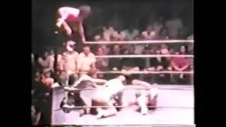 Dusty Rhodes vs Terry Funk (Texas Death Match). Georgia 1980