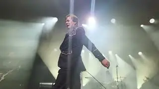 The Hives - Hate To Say I Told You So (with fan) / Trapdoor Solution live Sydney (23/07/2025)