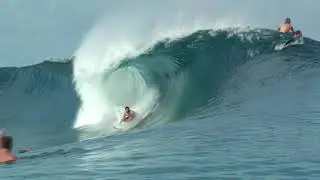 super fun south pacific.Tahiti/Teahupo'o.