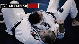 Ataque e saída do Crucifixo