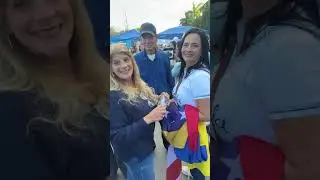 Venezolanos Celebran la caida de Nicolas Maduro at El Arepazo - Doral &ldquo;Miami&rdquo; Floyd The Rock Artist