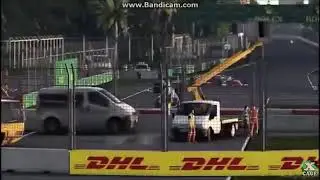 Tennori crashes her Renault R.S.17