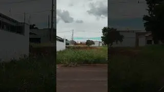 🌿🔥 Limpando o Terreno Tomado pelo Mato! Antes e Depois 😱 | #limpeza #ro&ccedil;a #viral #shorts