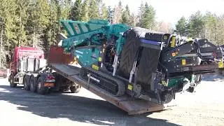 Powerscreen Warrior 600 mobile compact screen in granite - transport to serious tonnage in minutes