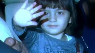 Shahrukh Khan's son Abram Khan WAVES at reporters | CUTE VIDEO