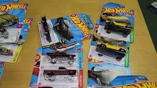 2022 Hot Wheels G case Target Exclusive Red Edition 83 Silverado 99 Honda Civic EK9 1966 batmobile