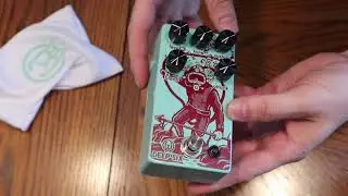 Walrus Audio Deep Six V3 Compressor UNBOXING and DEMO