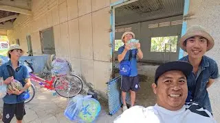 #06 Bất Ngờ Em Sang  LGBT ca sĩ nhà hoang được  MTQ  Tặng Quà Khủng || LNXP 