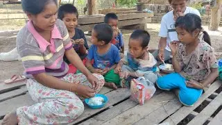 21 มกราคม ค.ศ. 2026เห็นสภาพครอบครัวนี้เป็นตาน่าสงสานกินข้าวก็ไม่อิ่มกัน