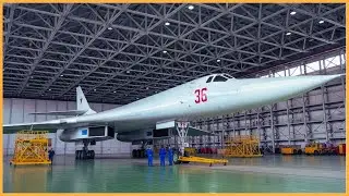 Soviet Command Was Horrified When a Civilian Flight Exposed Their Secret TU-160 Bomber