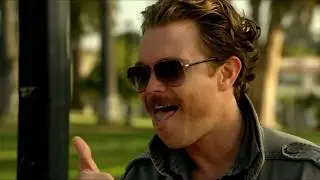 Lethal Weapon - Riggs owns Cops