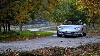 Sobrevivió a 5 vueltas de campana en un mx5 montaña abajo.