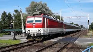 Per&scaron;ing &Scaron;koda 162 008-7 ZSSK vede R-342 Fatran (Doln&iacute; Lutyně 3.7.2021)