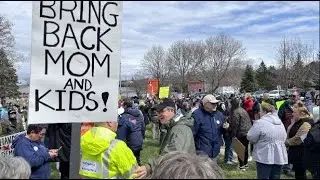 7NEWS LIVE COVERAGE: Around 1,000 march in Sackets Harbor to seek return of family taken by ICE