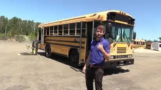 2006 Blue Bird All American 20 Passenger + 2 Wheelchair Short School Bus - B32332