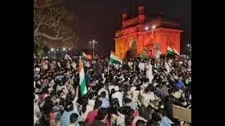 Gateway of India Mumbai | Midnight (2:30am) protest against JNU attack & Bhagwa Terror|