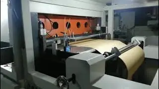 Kraft paper lunch box die cutting and creasing machine