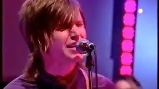 Junior Senior - Move Your Feet (Live)
