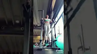 Abs on fire🔥 #absworkout #strengthtraining #gymnast #fitnessgirl #shorts