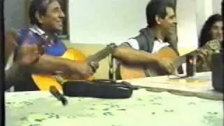 Inédito Peteco y Carlos Carabajal, sobremesa y guitarreada en cosquin 1998
