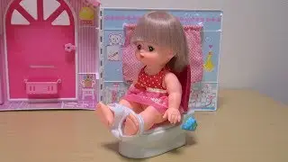 メルちゃん トイレでウンチ