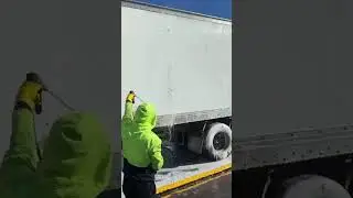 From Filthy to Fleet-Ready| Satisfying Clean| RoadKing Truck Wash in Action!