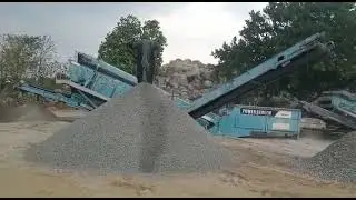 2014 Power Screen Track Mounted Plant Available For Sale.