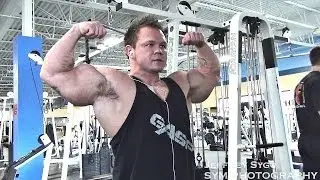 Chuckie Williams (Brick Shithouse) Makes Childs Play Of Chest And Biceps