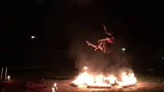 Girl on Fire, Weltentor, Feuershow im Skatepark Gaarden
