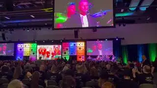 Why Live Music Beats a Playlist for Conference Walk-Ins 🎶
