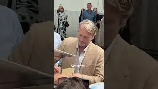 Mads Mikkelsen &egrave; a #venezia82 👀 #venicefilmfestival #biennalecinema2025