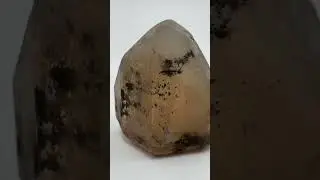 Natural wine topaz #minerals #gemstone #gemsandminerals #crystalshop #naturalminerals #beryl
